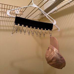 FINAL PRICE:  📣 Closet Space Saver- Clips for Hanging Items